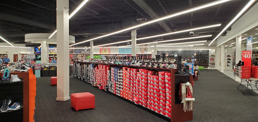 Shopping Mall «Sooner Mall», reviews and photos, 3301 W Main St, Norman, OK 73072, USA