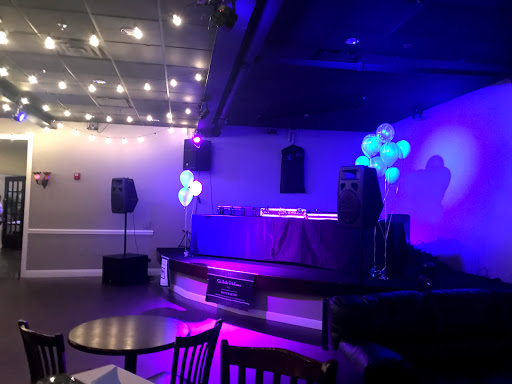 Live Music Venue «Vosh», reviews and photos, 1414 Riverside Dr, Lakewood, OH 44107, USA