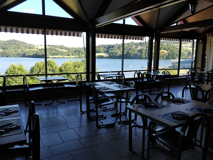 Domaine du Lac Restaurant à Aydat