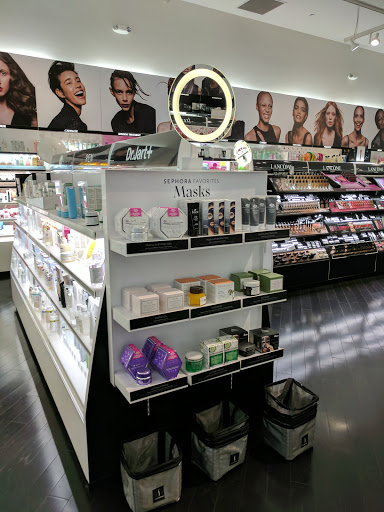 Cosmetics Store «SEPHORA», reviews and photos, 3200 N Sepulveda Blvd, Manhattan Beach, CA 90266, USA