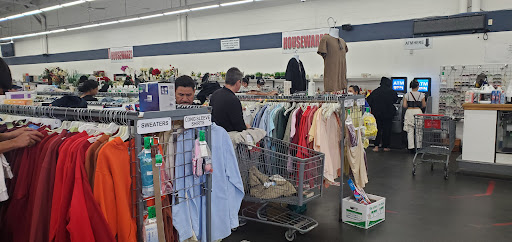 Thrift Store «Valley Thrift Store», reviews and photos, 2085 E Valley Pkwy, Escondido, CA 92027, USA