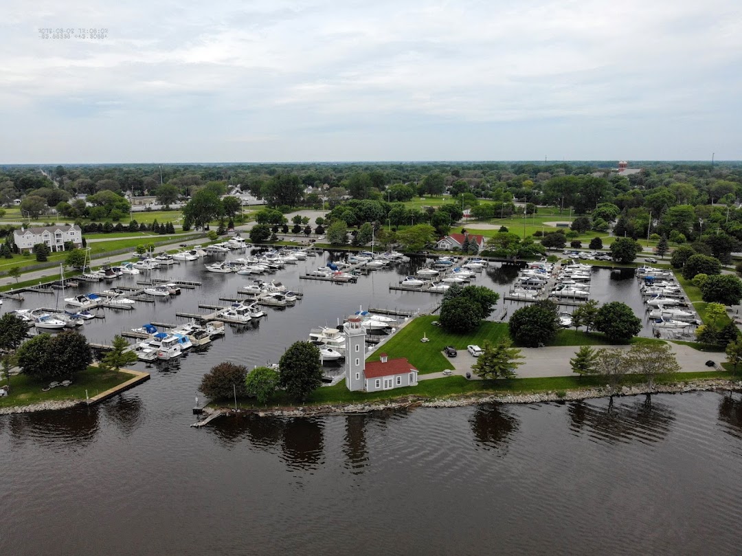 Wheeler Landing Yacht Harbor