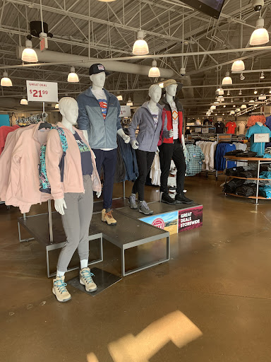 Clothing Store «Columbia Sportswear Outlet Store at Allen Premium Outlets», reviews and photos, 820 Stacy Rd #470, Allen, TX 75013, USA