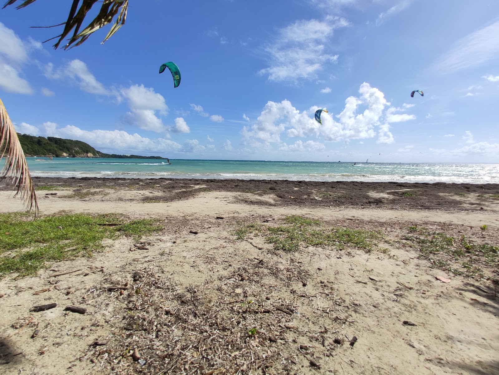 Foto av Plage des Salines med en rymlig kustlinje