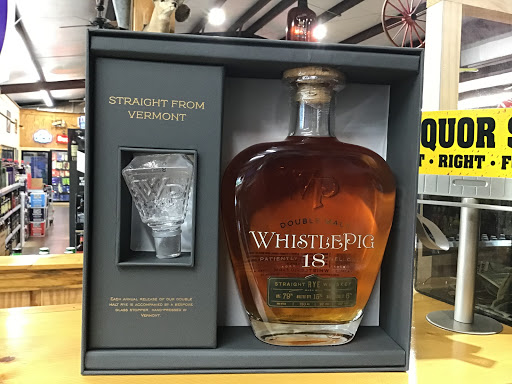 Liquor Store «The Barn Bottle Shop», reviews and photos, 25 Village Pkwy, Pendergrass, GA 30567, USA