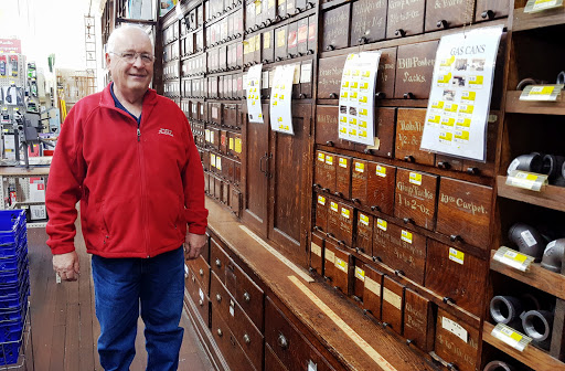 Henry Hometown Hardware in Henry, Illinois