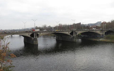 Hlávkův most image