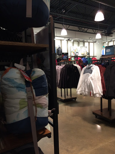 Clothing Store «The North Face Outlet», reviews and photos, 1155 Buck Creek Rd, Simpsonville, KY 40067, USA