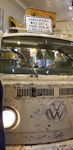 Boutique «Chunky Armadillo Boutique», reviews and photos, 726 N High St, Columbus, OH 43215, USA