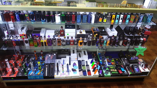 Vaporizer Store «27 Vape & Smoke», reviews and photos, 5268 S 27th St, Milwaukee, WI 53221, USA