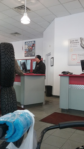 Tire Shop «Discount Tire Store - Ypsilanti, MI», reviews and photos, 3780 Carpenter Rd, Ypsilanti, MI 48197, USA