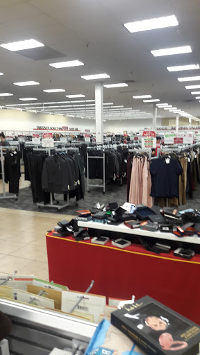 Clothing Store «Burlington Coat Factory», reviews and photos, 3702 E Hammer Ln, Stockton, CA 95212, USA