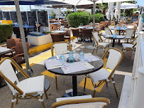 Atmosphère du Restaurant français Le Pourquoi Pas à Beaulieu-sur-Mer - n°14