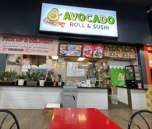 Avocado Roll & Sushi