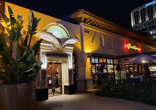 600 Spectrum Center Dr, Irvine, CA 92618, USA