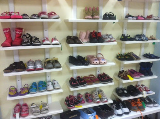 Consignment Shop «Wee Boutique», reviews and photos, 6122 N U.S. Hwy 41, Apollo Beach, FL 33572, USA