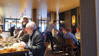 Atmosphère du Restaurant français Le Robinet d'Or Restaurant & Bar Canal Saint Martin à Paris - n°6