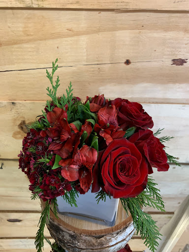 Florist «Paul Douglas Floral Designs», reviews and photos, 130 King St, Cohasset, MA 02025, USA