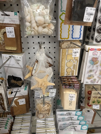 Home Goods Store «Tuesday Morning», reviews and photos, 23314 Farmington Rd, Farmington, MI 48336, USA