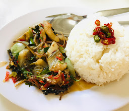 ข้าวผัดปู ข้าวต้มปลา photo