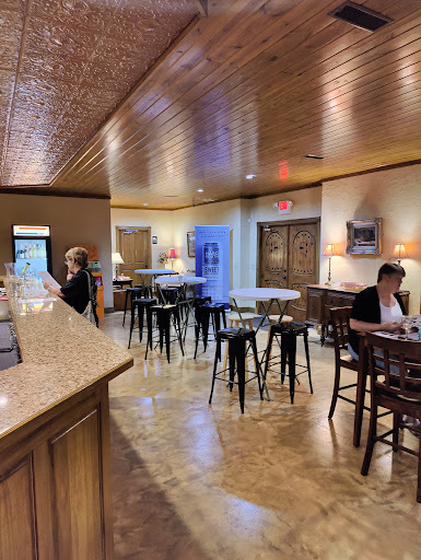 Wedding Venue «Natchez Hills Vineyard. Middle Tennessee Wedding Venue», reviews and photos, 109 Overhead Bridge Rd, Hampshire, TN 38461, USA