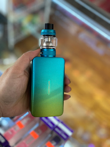 Tobacco Shop «Naga smoke shop», reviews and photos, 7540 N Dale Mabry Hwy, Tampa, FL 33614, USA