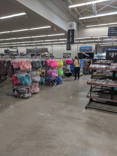 Department Store «Walmart Supercenter», reviews and photos, 59 Waltons Way, Somersworth, NH 03878, USA