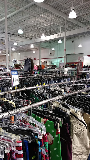 Clothing Store «GoodWill», reviews and photos, 1356 E Vine St, Kissimmee, FL 34744, USA