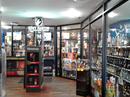 Liquor Store «F M Liquors», reviews and photos, 11300 NW 7th Ave, Miami, FL 33168, USA