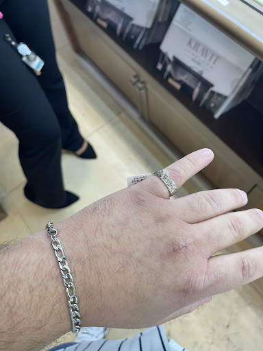 Jewelry Store «Kravit Jewelers», reviews and photos, 3187 Long Beach Rd, Oceanside, NY 11572, USA