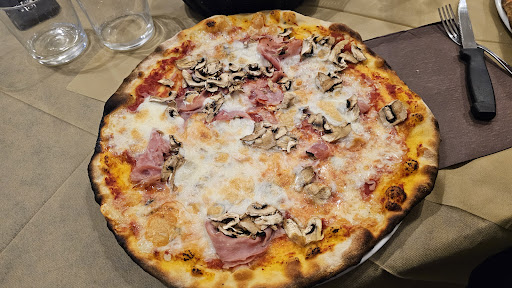 Torretta Vecchia Trattoria Pizzeria di BAGLINI DARIO in Torretta Vecchia, Provincia di Livorno