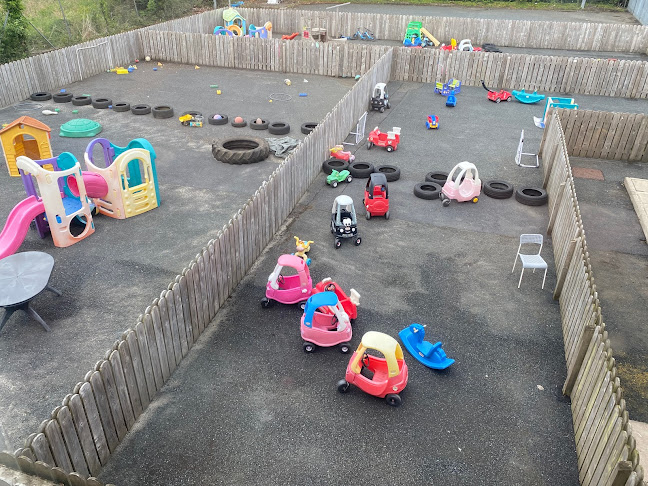 Reviews of Kids & Bibs Daycare in Dungannon - School