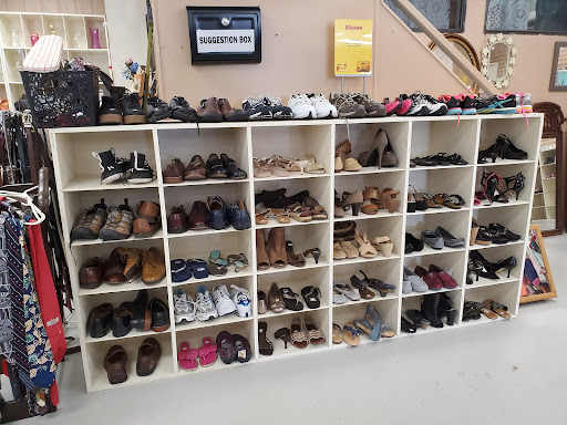 Thrift Store «Interfaith Emergency Services Thrift Store», reviews and photos, 718 N Pine Ave, Ocala, FL 34475, USA