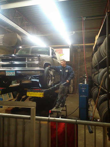 Tire Shop «Dakota Tire, Brakes & More», reviews and photos, 2301 S University Dr, Fargo, ND 58103, USA