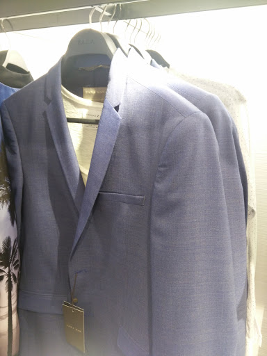 Stores to buy women's sleeveless blazers Toronto