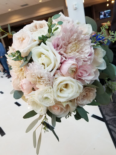 Florist «Forever In Bloom Floral», reviews and photos, 627 Hiawatha Ave, Vadnais Heights, MN 55127, USA