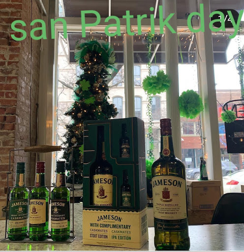 Liquor Store «Downtown Liquor», reviews and photos, 1303 W 6th St, Cleveland, OH 44113, USA