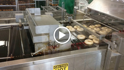 Bakery «Krispy Kreme Doughnuts», reviews and photos, 2900 S 108th St, Milwaukee, WI 53227, USA
