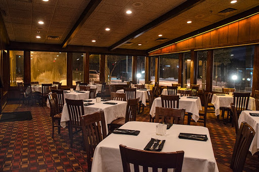 American Restaurant «Crooners Lounge and Supper Club», reviews and photos, 6161 Hwy 65 NE Highway 65 Northeast, Fridley, MN 55432, USA