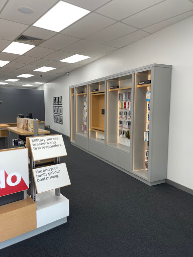 Cell Phone Store «Verizon Weston», reviews and photos, 1136 Weston Rd, Weston, FL 33326, USA