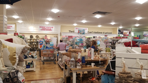 Department Store «Marshalls & HomeGoods», reviews and photos, 731 Centerview Blvd, Kissimmee, FL 34741, USA