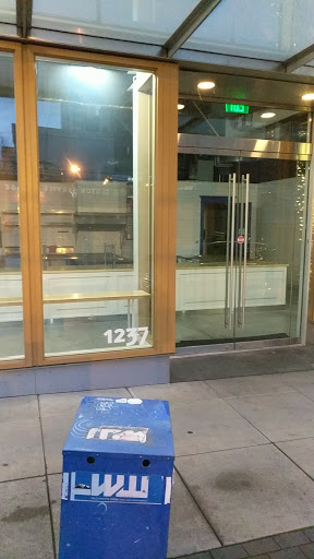 Donut Shop «Blue Star Donuts», reviews and photos, 1237 SW Washington St, Portland, OR 97205, USA