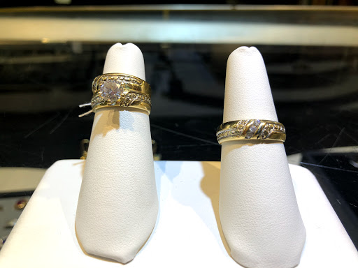 Pawn Shop «Cesar Chavez Pawn & Jewelry», reviews and photos, 2209 East Cesar E Chavez Avenue, Los Angeles, CA 90033, USA