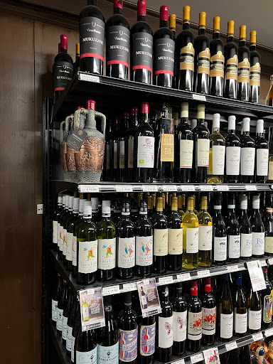 Liquor Store «Northwest Fine Wines Spirits», reviews and photos, 808 Westminster Pike, Reisterstown, MD 21136, USA