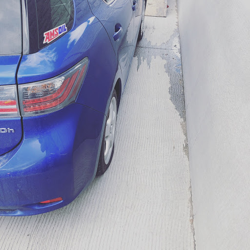 Tire Shop «Discount Tire Store - Draper, UT», reviews and photos, 89 E 12450 S, Draper, UT 84020, USA