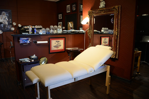 Explore alabama crimson tide tattoo ideas, creative tattoo ideas in Huntsville, available at Blacktide Tattoo Co.