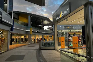 Centro Comercial Plaza del Duque image