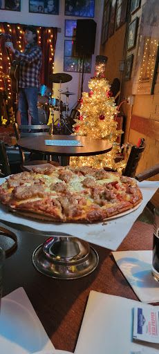 Pizza Restaurant «The Village Idiot», reviews and photos, 309 Conant St, Maumee, OH 43537, USA