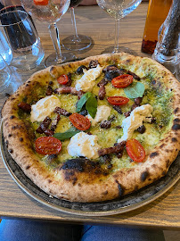 Pizza du Restaurant italien 𝐂𝐀𝐑𝐈𝐒𝐌𝐀 • 𝐏𝐢𝐳𝐳𝐞𝐫𝐢𝐚 & 𝐂𝐮𝐜𝐢𝐧𝐚 𝐈𝐭𝐚𝐥𝐢𝐚𝐧𝐚 • à Les Pavillons-sous-Bois - n°11