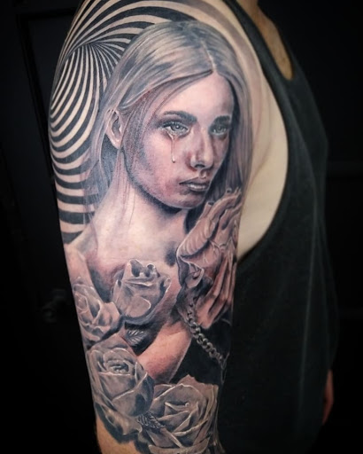 Explore mens knee tattoo ideas, creative tattoo ideas in Las Cruces, available at Camino Tattoo Studio & Art Gallery